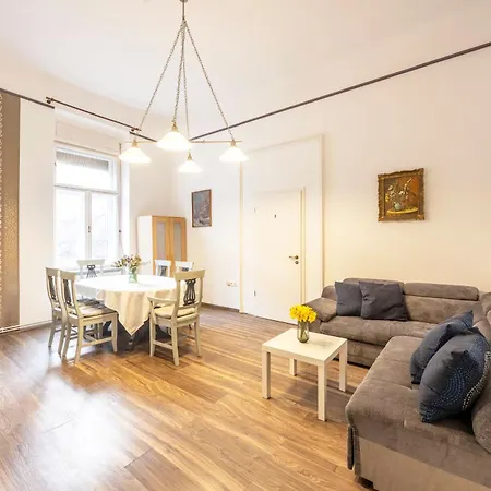 T29 Apartment